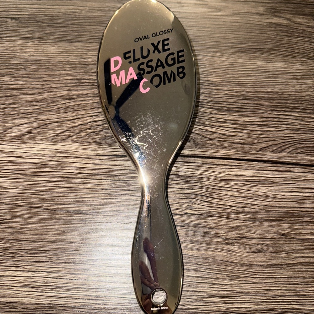 Oval Glossy Deluxe Massage Comb